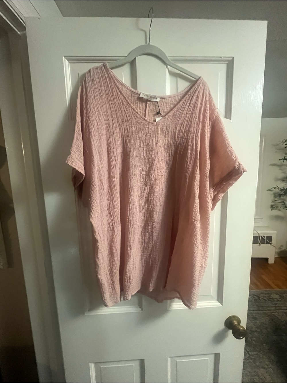 Italian cotton v-neck Top in Soft Pink